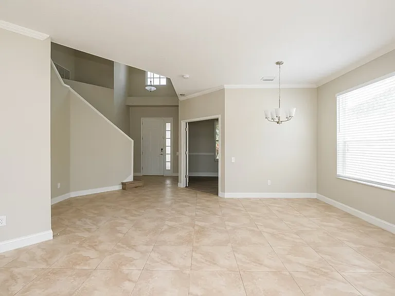 11305 Misty Isle Ln — Photo 6