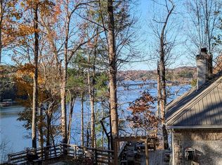 3346 Cove Overlook Dr, Gainesville, GA 30501