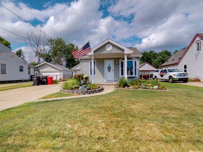 19993 Fenton St, Roseville, MI, 48066