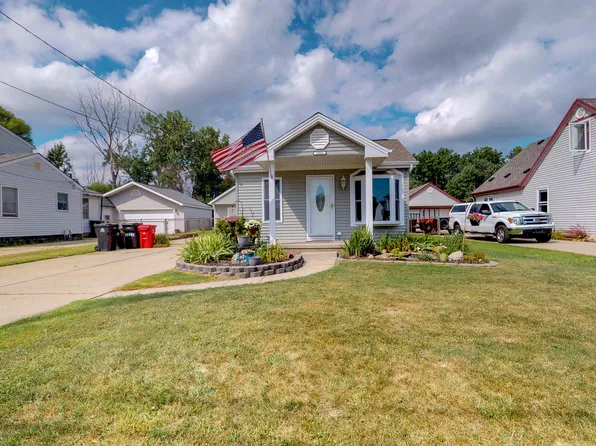 19993 Fenton St, Roseville, MI 48066