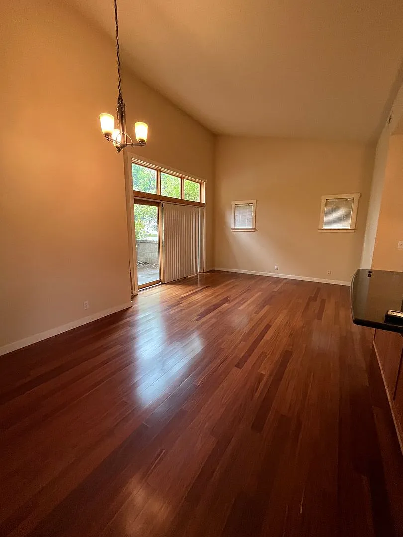3-Bedroom 2-Bathroom 2-Story Townhome. Must See — Photo 2