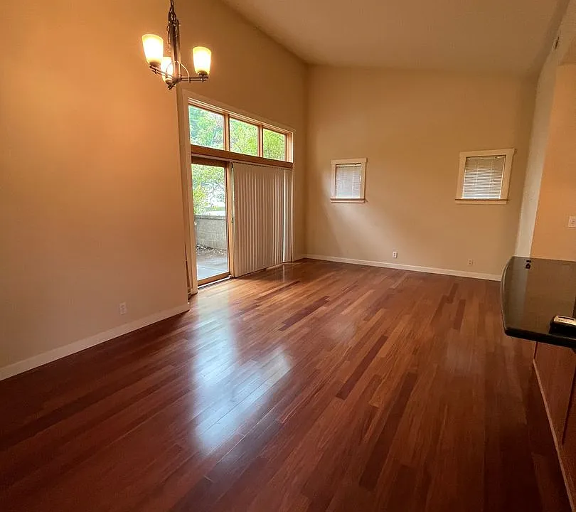 1445 Perdue Loop