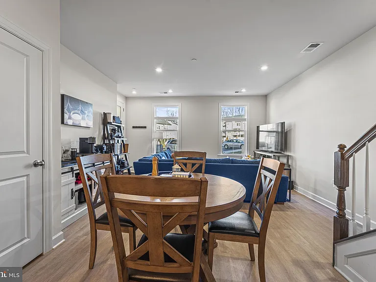12384 Azure Ln — Photo 11