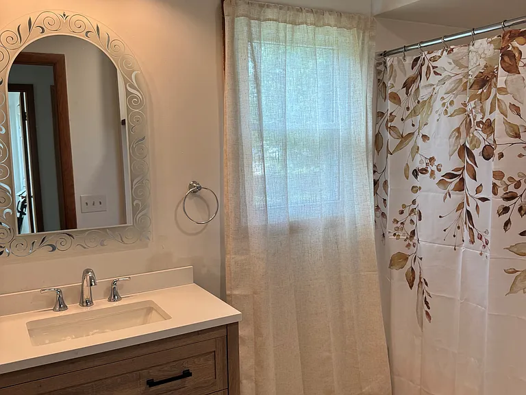 9961 Johnnycake Ridge Rd — Photo 4