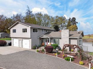 1260 Appleway Rd, Grandview, WA 98930