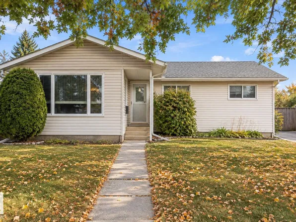 59 Rosewood Dr, Strathcona County, AB T8A 0L8