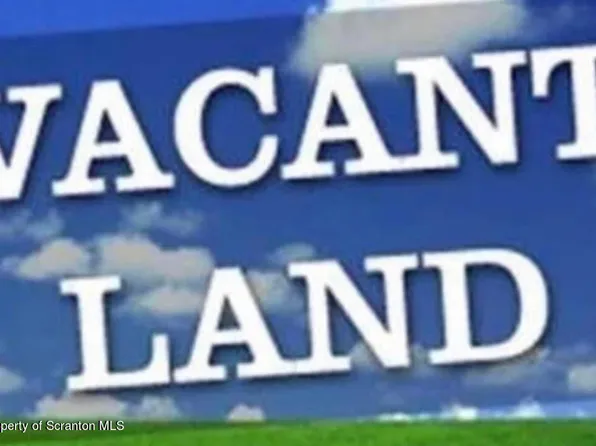 R247 Lakeland Dr, Olyphant, PA 18447