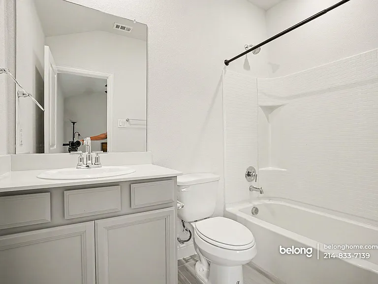 242 Maverick Ct — Photo 13