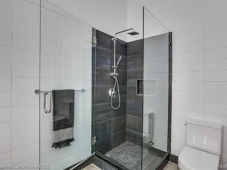 1454 Townsend St #205 — Photo 20