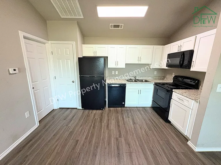 6108 Abrams Rd #222 — Photo 8