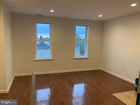 3rd image of 1540 W Ritner St Floor 3