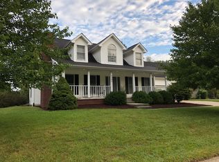 5362 Redbird Dr, Columbus, IN 47201