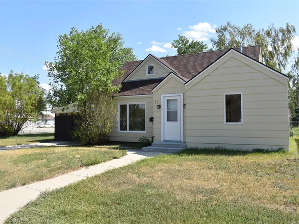 17 N Main St, Conrad, MT 59425