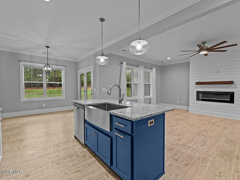428 Gretchen Rd — Photo 16