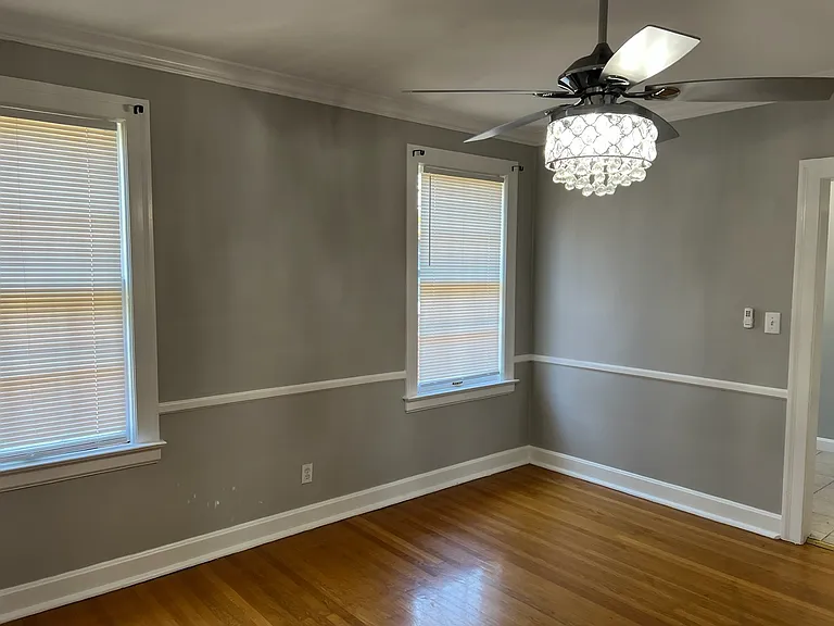 2421 Boulevard Napoleon #2 — Photo 19
