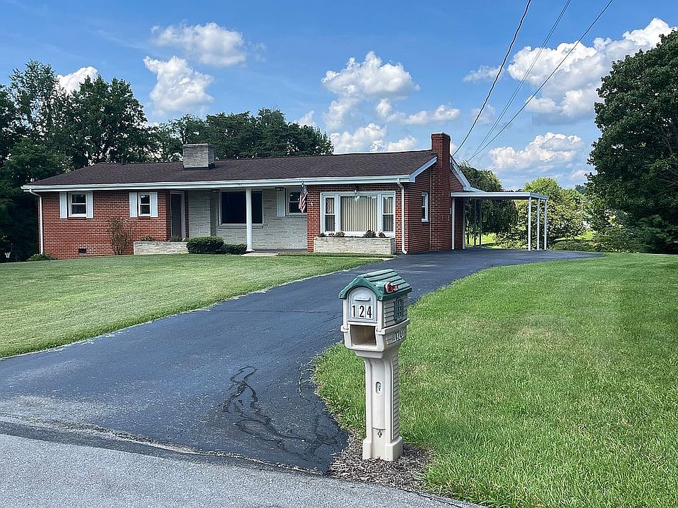 1st image of 124 Tall Oak Cir