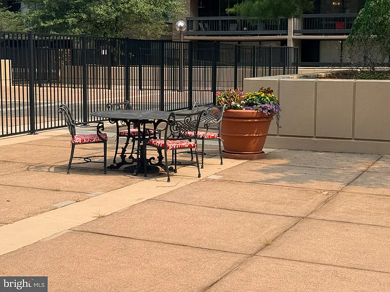 3705 S George Mason Dr #2318S — Photo 25