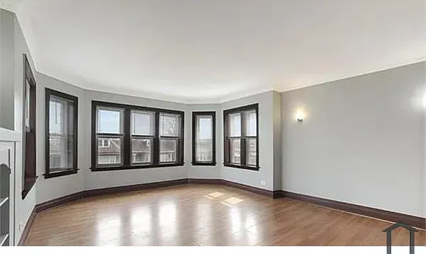 8218 S Hermitage Ave #1 — Photo 2