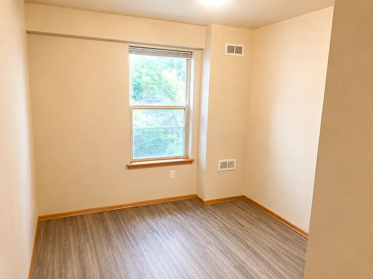 1016 N Garden St — Photo 31