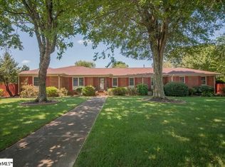 105 Belgrade Dr, Greenville, SC 29615