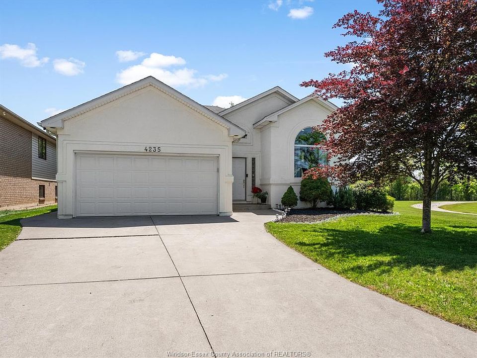 1st image of 4235 Providence Cres