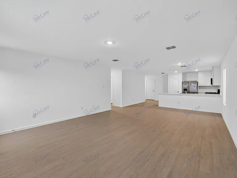 4041 Arklow St — Photo 2