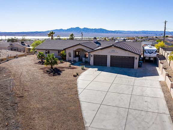 2nd image of 2623 Beverly Glen Ln