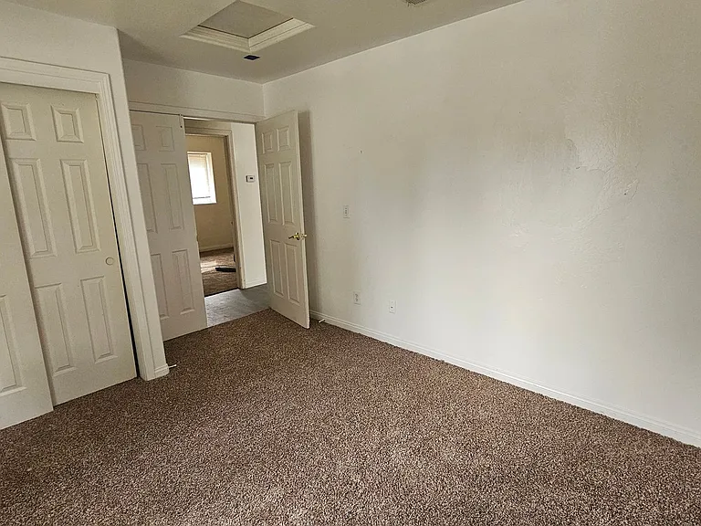 723 Spring Meadow Ct — Photo 5