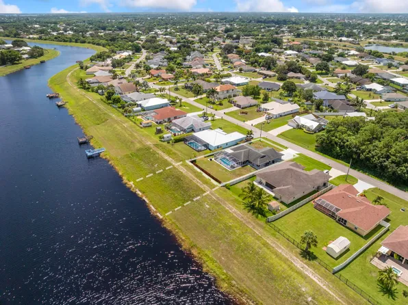 162 SW Dalton Circle, Port St Lucie, FL 34953