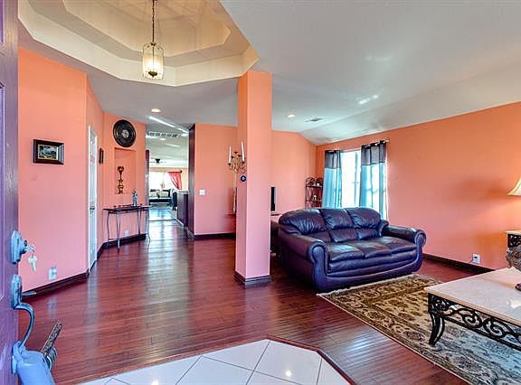 3rd image of 509 Welch Dr