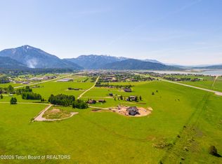 172 Palisades Dr, Alpine, WY 83128