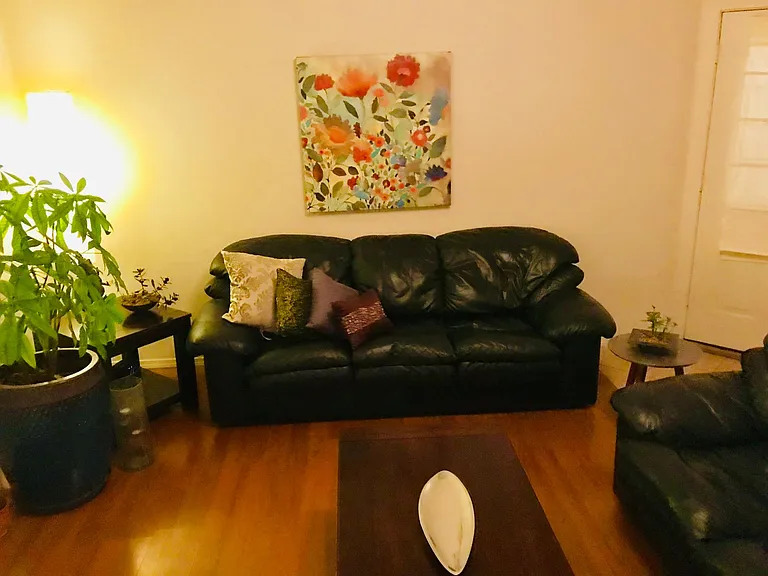 2107 Cortina Loop SE — Photo 3