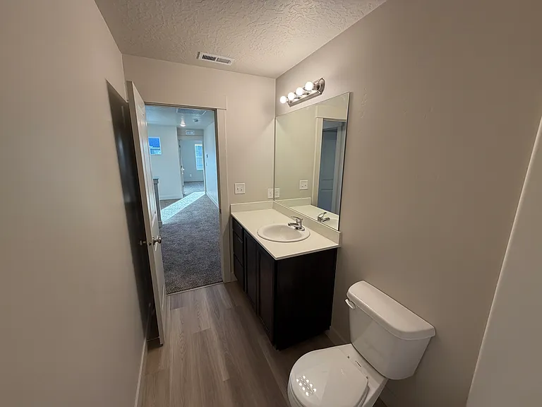 4013 S Woodland Ave — Photo 47