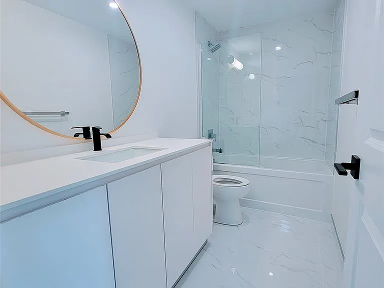 3340 Stella Cres #318 — Photo 7