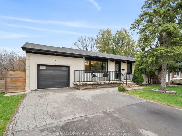 17 Pioneer Dr, Mississauga, ON L5M 1G8