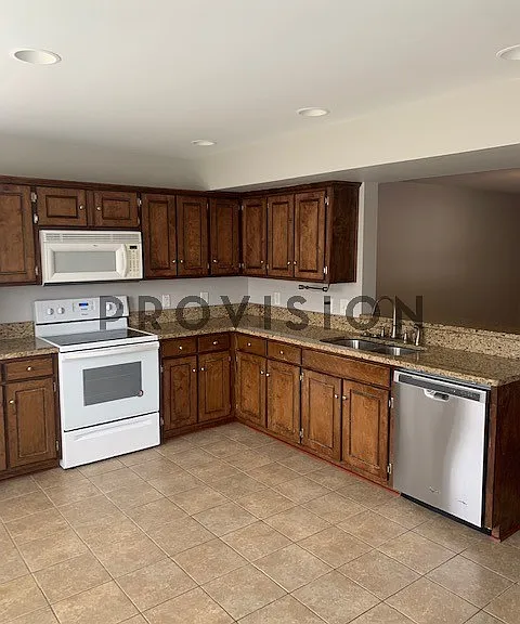 1902 Fletcher Rd NW — Photo 6
