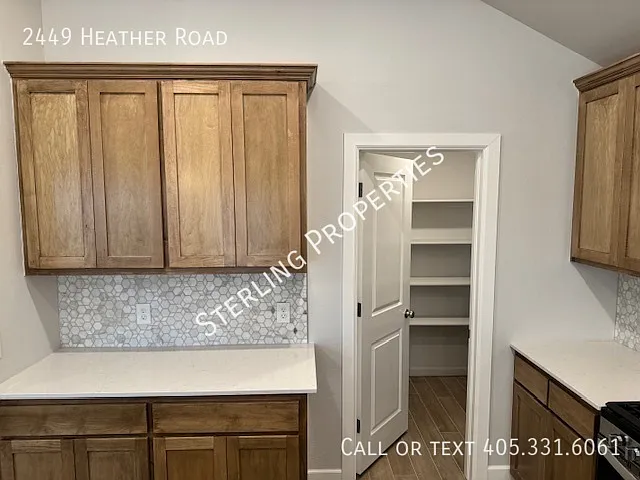 2449 Heather Rd — Photo 11