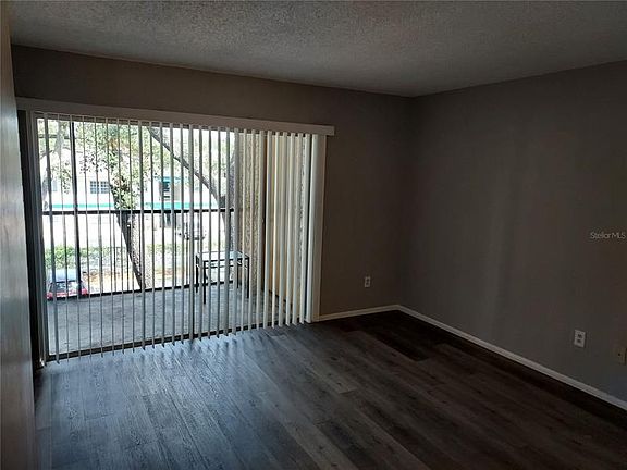 5th image of 4411 Shady Terrace Ln APT 309