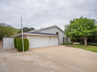5681 Peacock Ln, Riverside, CA 92505