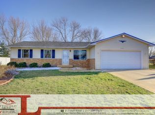 2243 Marilyn Dr, Saint Joseph, IL 61873