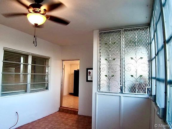 3rd image of 141 NE 10th Ave APT 17B