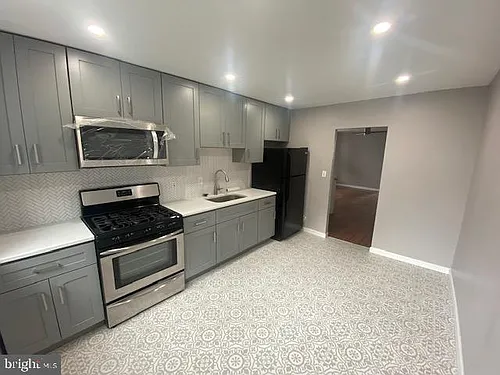 2555 Grays Ferry Ave #2 Photo 1