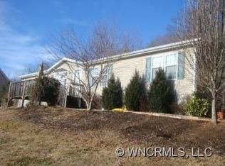 193 McKinney Pointe Dr, Etowah, NC 28729
