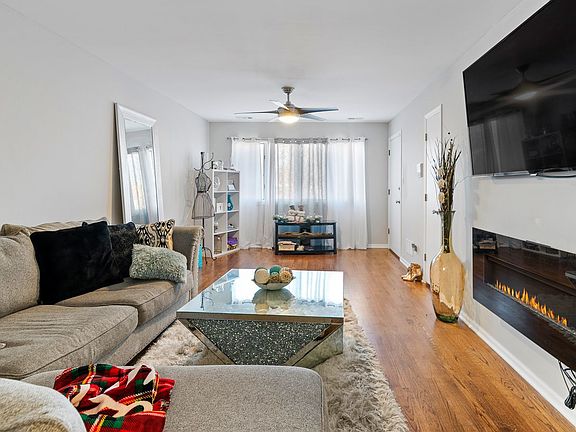 2nd image of 1806 Oak Park Ave