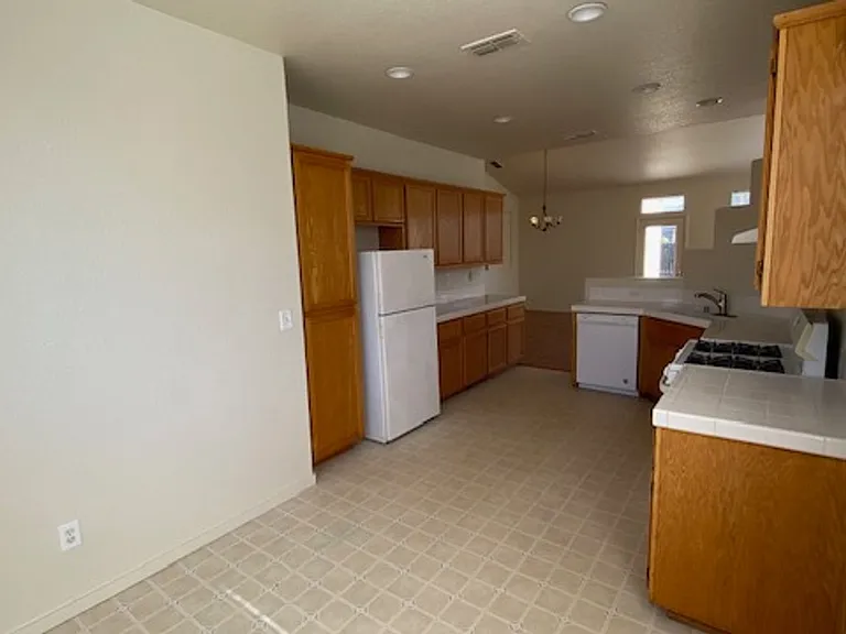 566 Stewart Way — Photo 13
