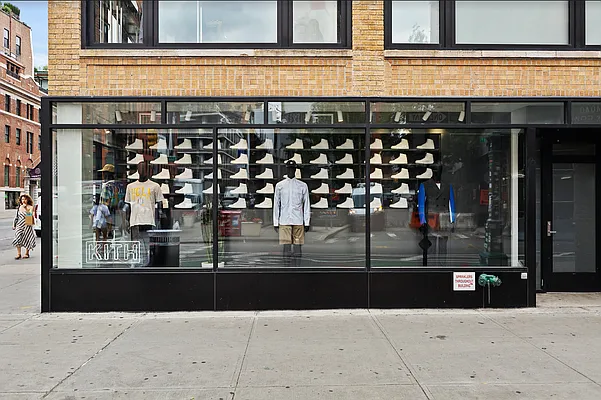 Rented by REAL New York | media 21