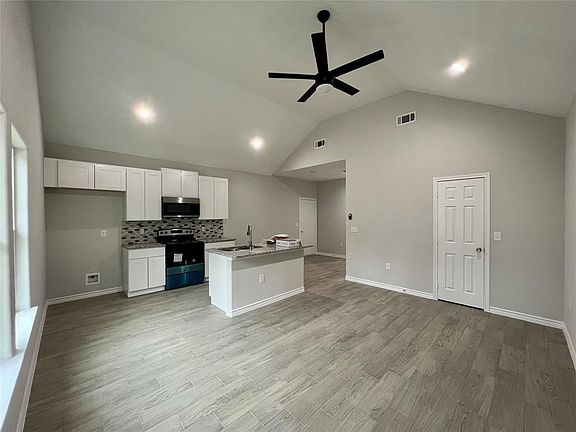 2nd image of 16866 W Alderson
