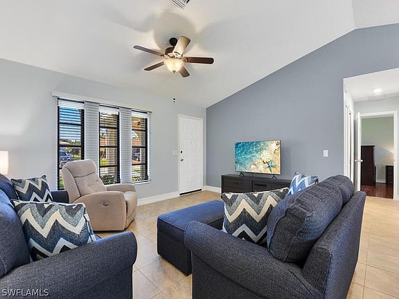 5th image of 2115 SE 5th St