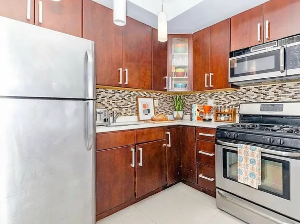 355 Stockton Street image 1 of 11