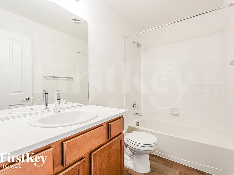 10142 Luneth Dr — Photo 14